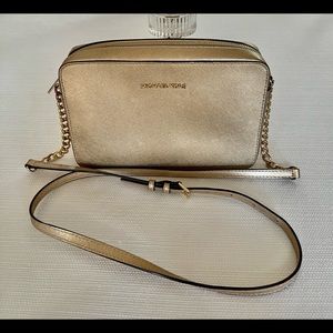 Michael Kors Crossbody Bag in Pale Gold